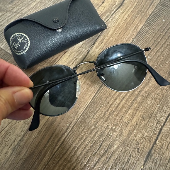 Ray-ban Black Metal Round Sunglasses. Circle John Lennon Style. Small. Great Con - Picture 4 of 8